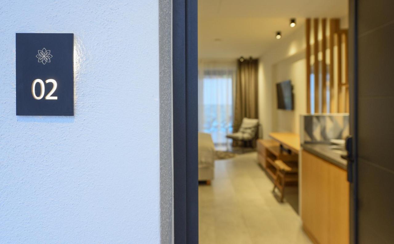 Alea Suites -Adults Only And Kids 14 Plus Asprovalta Exterior photo